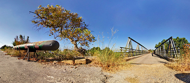 tavronitis-bridge