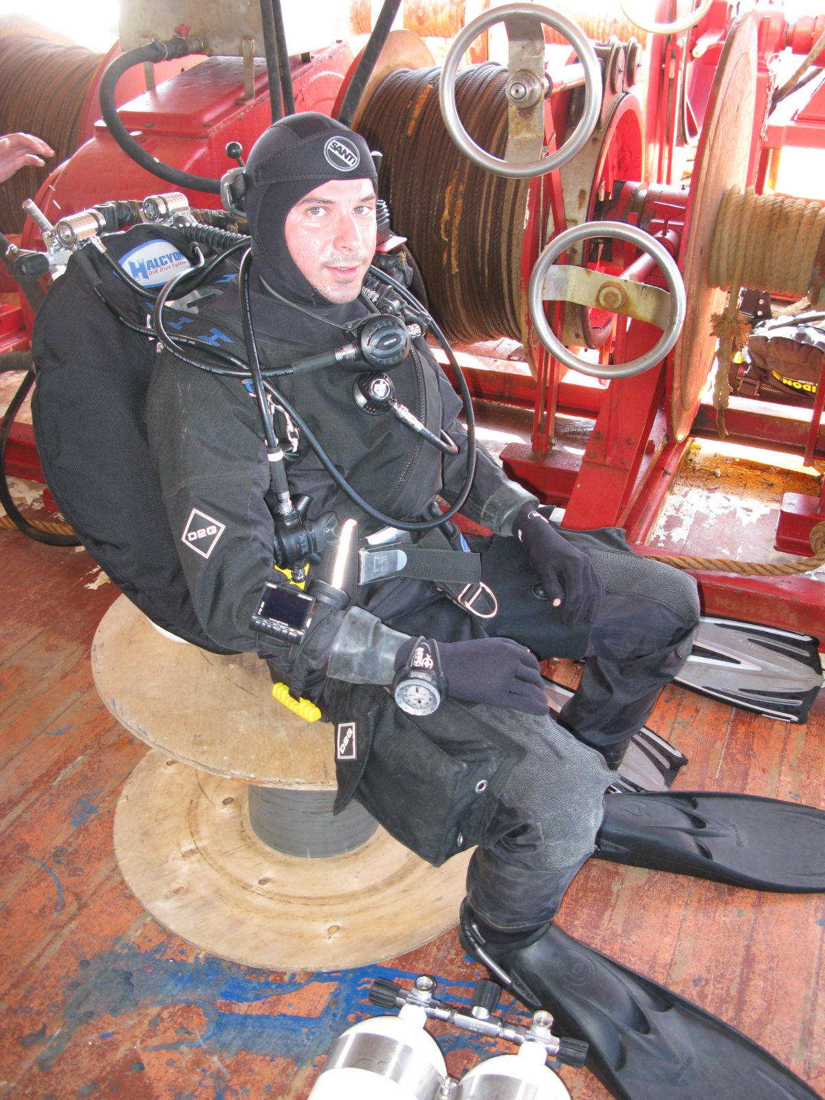 Ο βαθυδύτης Ανδρέας Ανδρικόπουλος ετοιμάζεται για την κατάδυση3