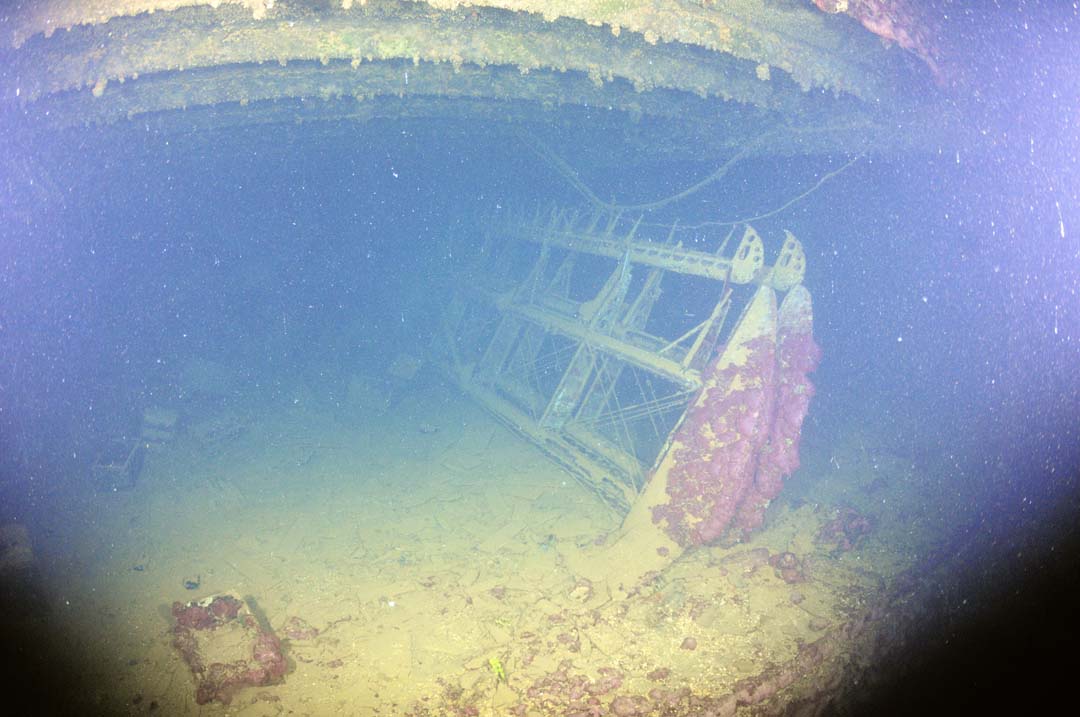 "Glen" wings in cargo hold 1