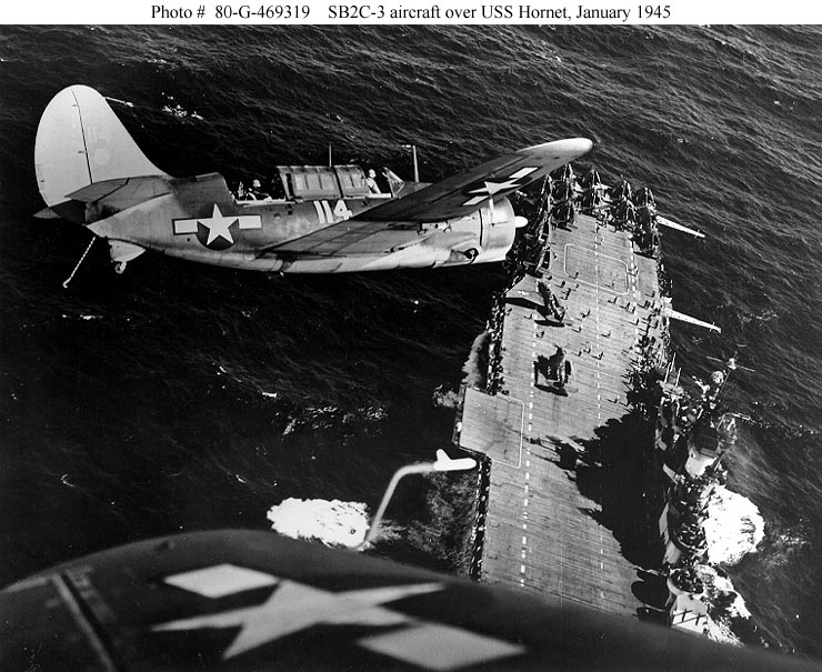 SB2C_Helldiver__landing