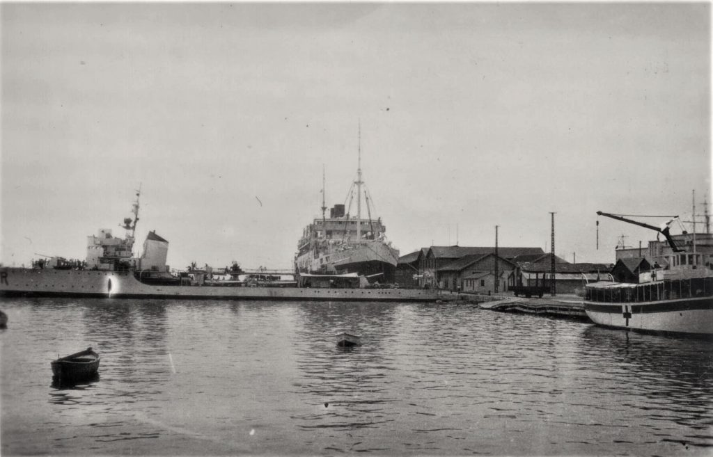 Lazarettschiff Brigitte and Torpedo Boat Lira in Milos Port during the Battle of Crete (Author’s collection)