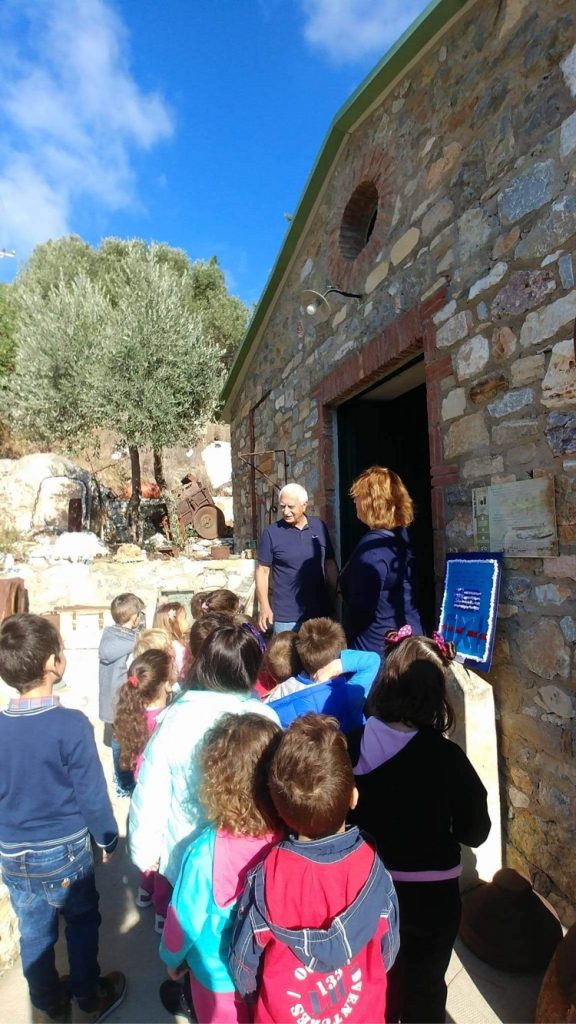 Thanks to the initiative of the Paraponiari Family, today many people, school students, but also of all ages, visit the Museum. The late Yiannis Paraponiaris, with love and respect, welcomed the children and taught them about the Battle of Leros.